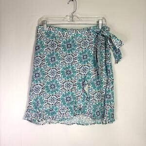 LOFT Blue and White Floral Wrap Skirt Size 6 TT0887
